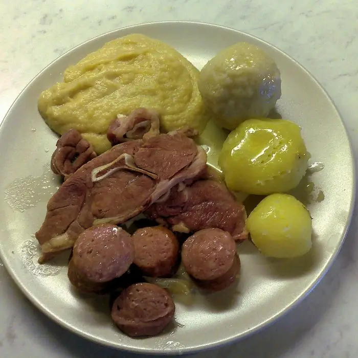 Raspeballer (Norwegian Potato Dumplings) (Norwegian Pork)