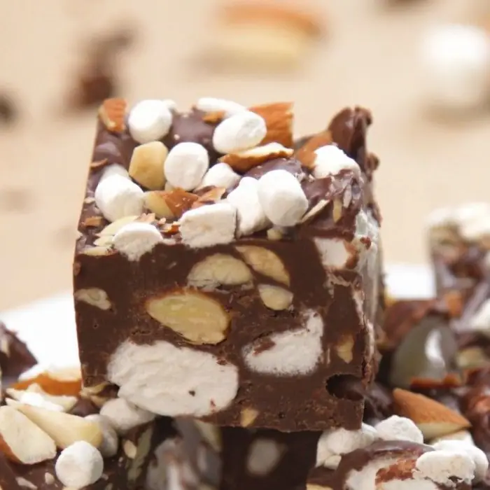 Rocky Road Fudge (American Dessert)